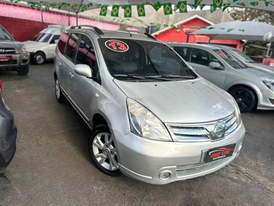 NISSAN GRAND LIVINA 1.8 S 16V FLEX 4P MANUAL NISSAN GRAND LIVINA 1.8 S 16V FLEX 4P MANUAL